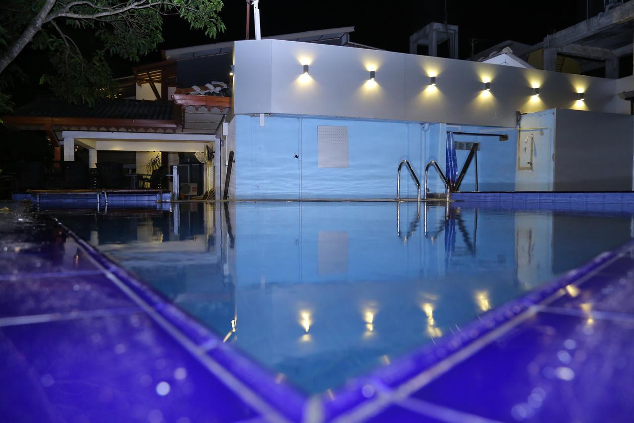 Thilaka City Hotel อนุราธปุระ ภายนอก รูปภาพ